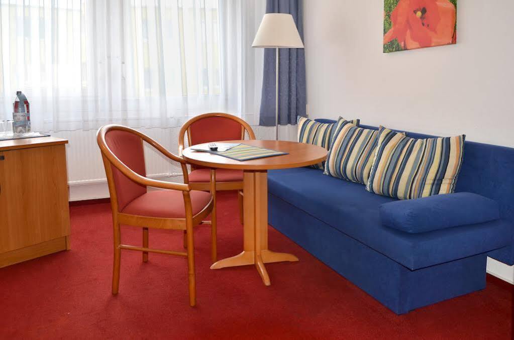 Centra Hotel 3*